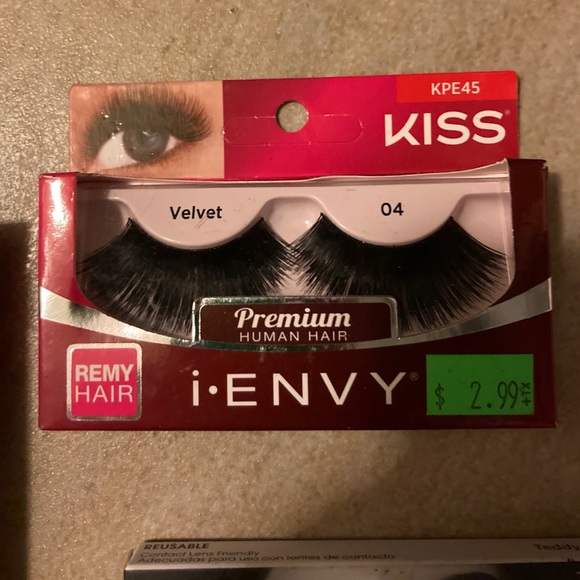 Eyelash Bundle - Picture 7 of 7